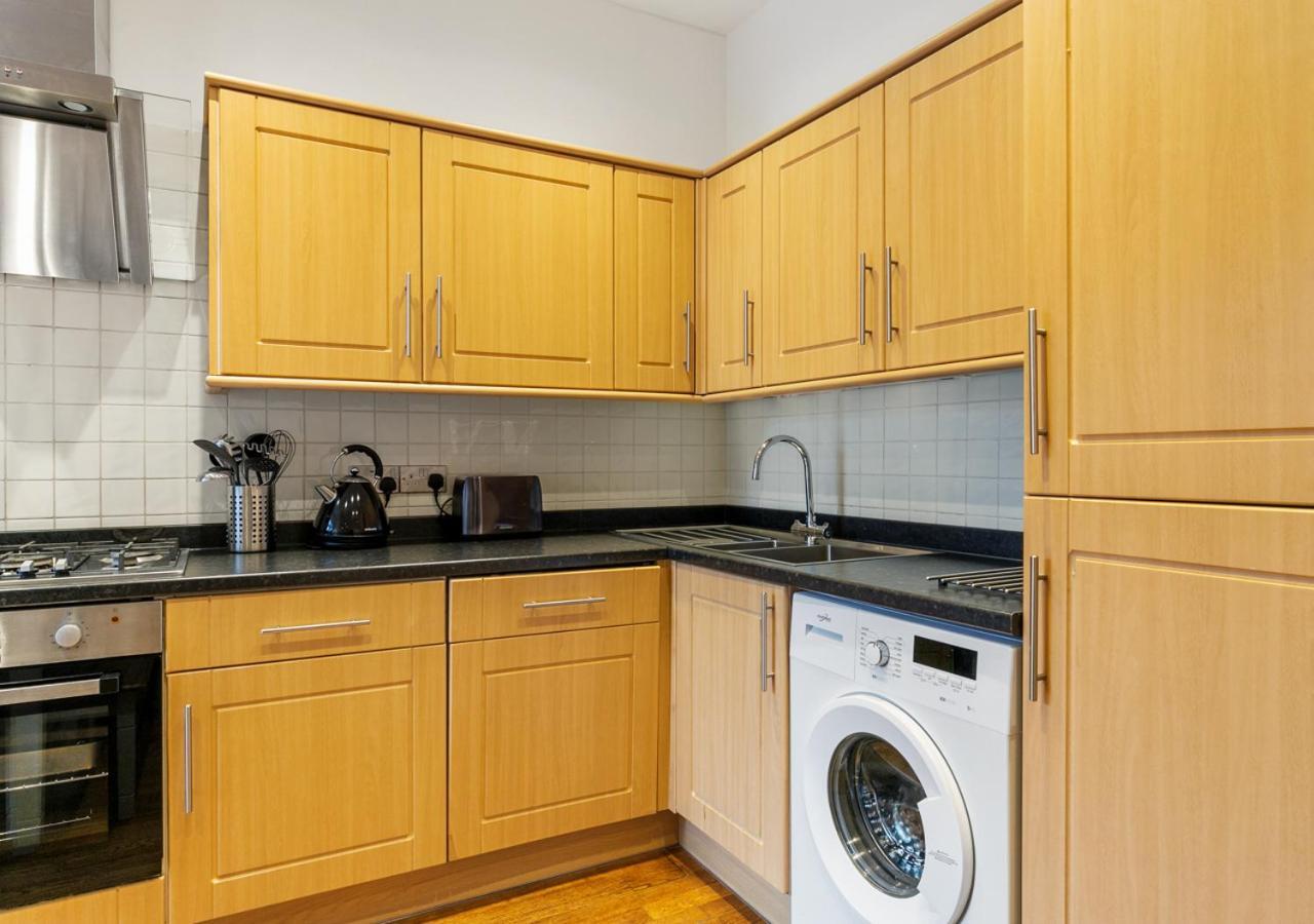 Two Bed Flat In Bush Hill Park Apartment Enfield Ngoại thất bức ảnh