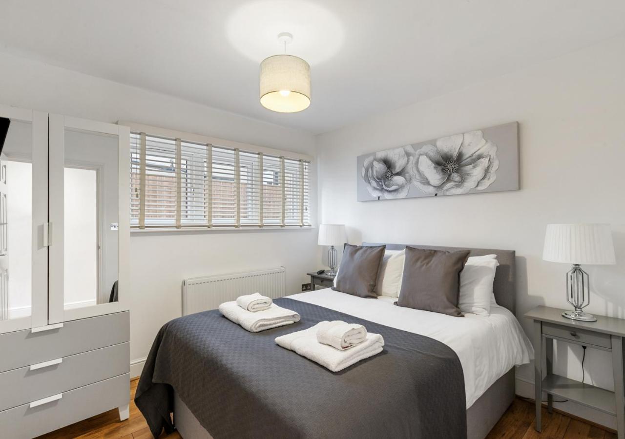 Two Bed Flat In Bush Hill Park Apartment Enfield Ngoại thất bức ảnh