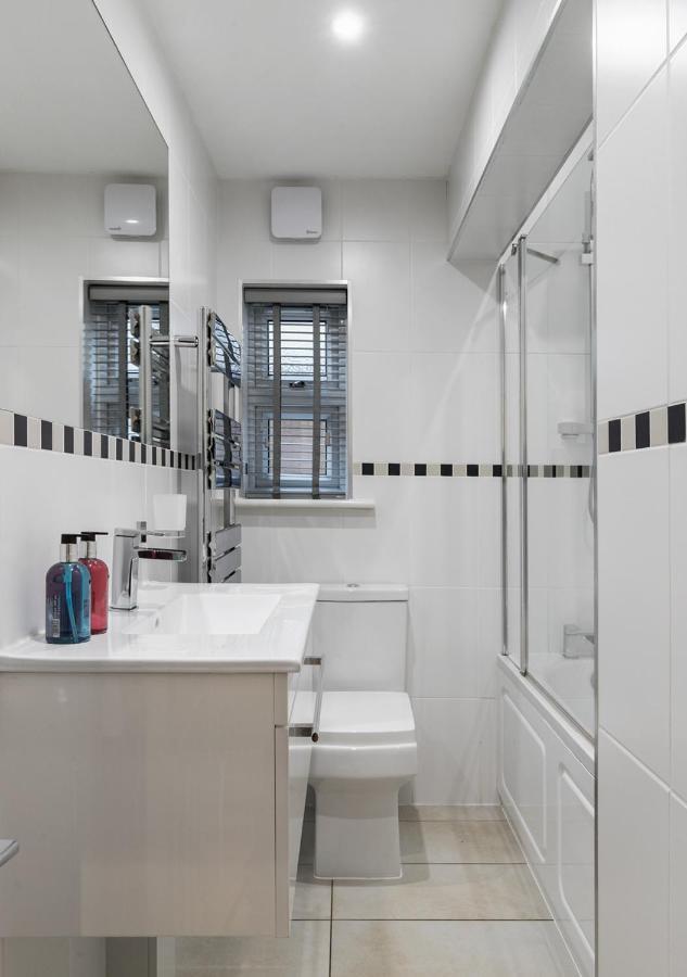 Two Bed Flat In Bush Hill Park Apartment Enfield Ngoại thất bức ảnh